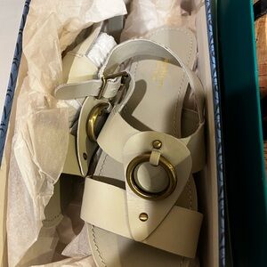 Vera Wang Cream Sandals with Gold Rings